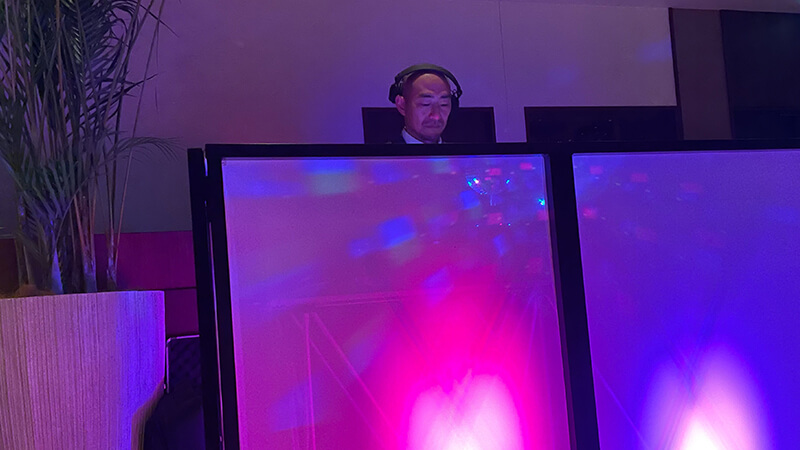 THE OAK GARDENを貸し切って開催されたDJパーティー