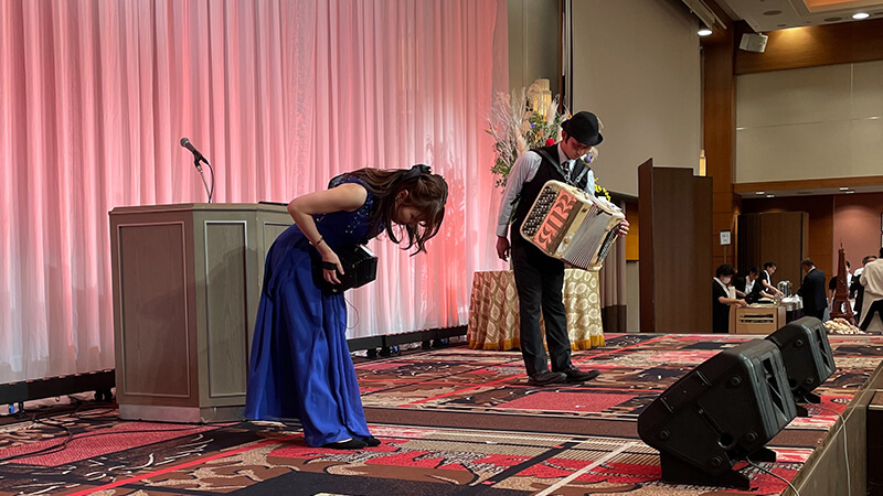 神戸ポートピアホテル 大輪田 クロマチックアコーディオン演奏 » 演奏依頼 アーティスト派遣 BanMusic音楽事務所 神戸ポートピアホテル 大輪田 クロマチックアコーディオン演奏